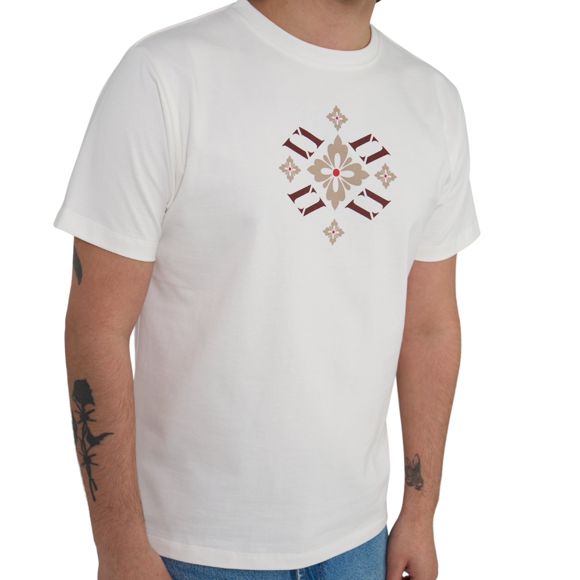 Floral VV Monogram white tee — fabric detail
